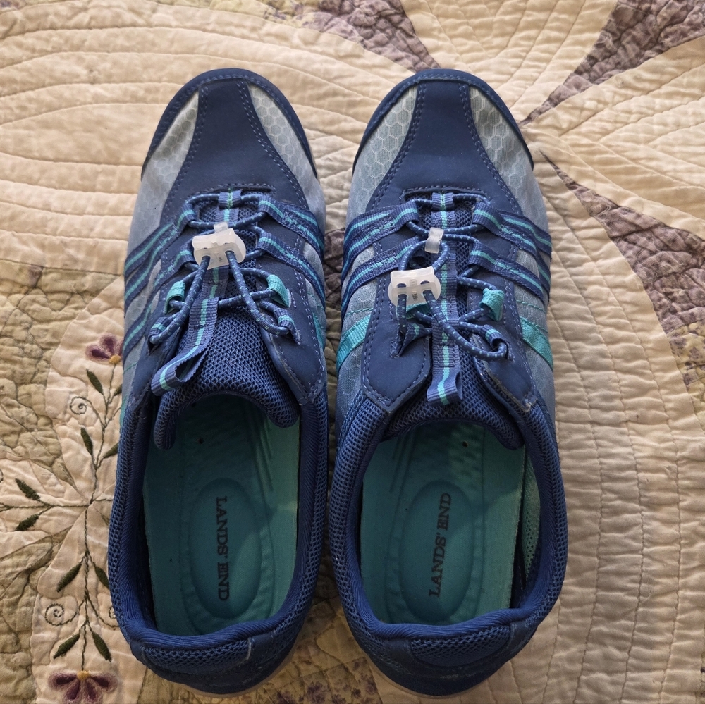 Land's End Water Shoes Size 9.